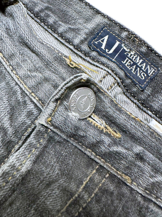Vintage Armani Straight Leg Jeans (M) – Detailaufnahme 1