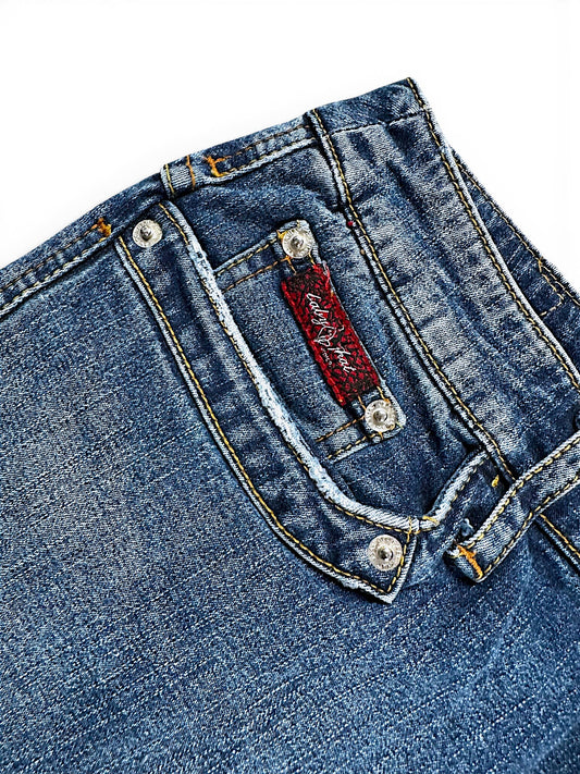 Vintage Embroidery Y2K Rock (M)