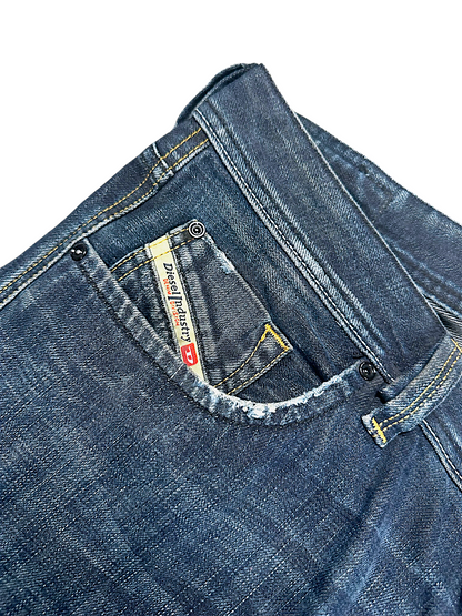 Vintage Diesel Straight Leg Jeans „LARKEE“ (XL)
