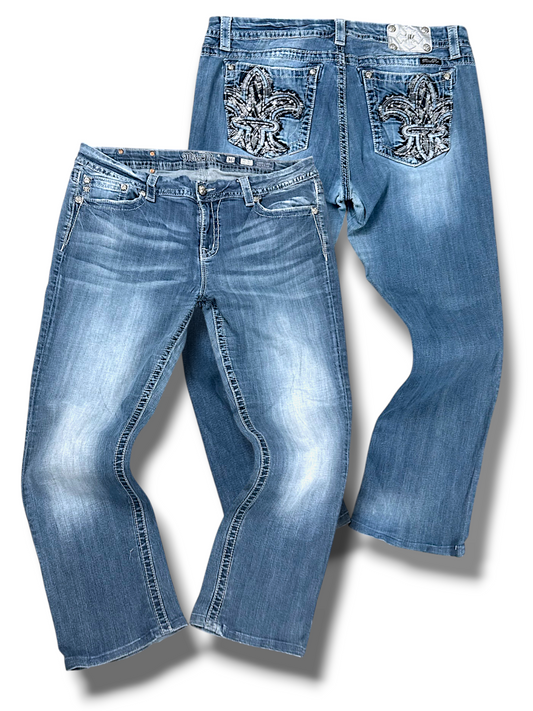 Vintage Miss Me Y2K Bootcut / Flared Damenjeans (M)