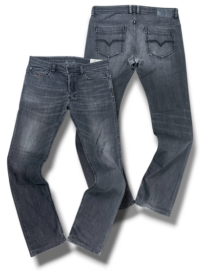 Vintage Diesel Straight Leg Jeans „SAFADO-R“ (XL)