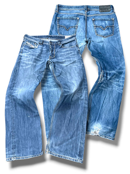Vintage Diesel Y2K Straight Leg Jeans (M)