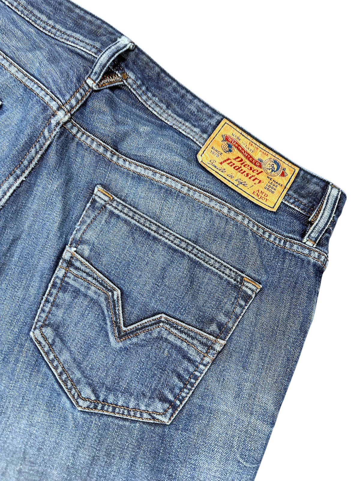 Vintage Diesel Baggy Jeans „Larkee“ (M) – Detailaufnahme 4