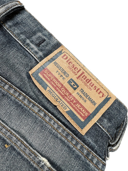 Vintage Diesel Straight Leg Jeans „Industry“ (L) – Detailaufnahme 5