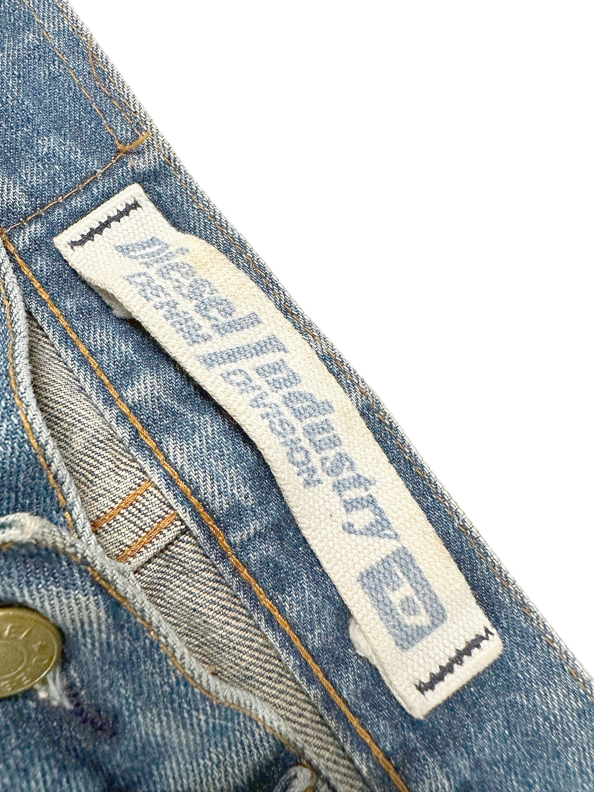 Vintage Diesel Y2K Straight Leg Jeans „Industry“ (XL) – Detailaufnahme 2