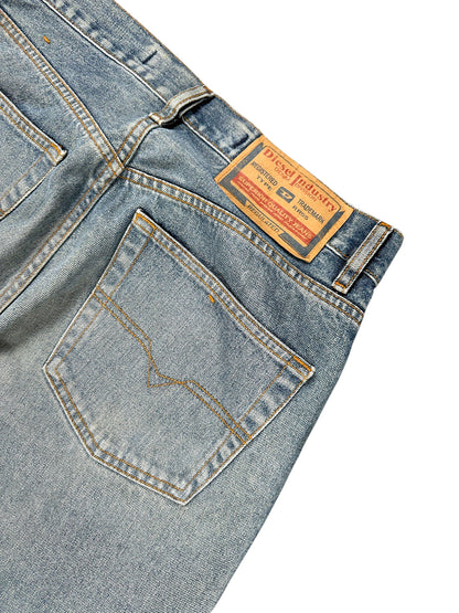 Vintage Diesel Y2K Straight Leg Jeans „Industry“ (XL) – Detailaufnahme 4