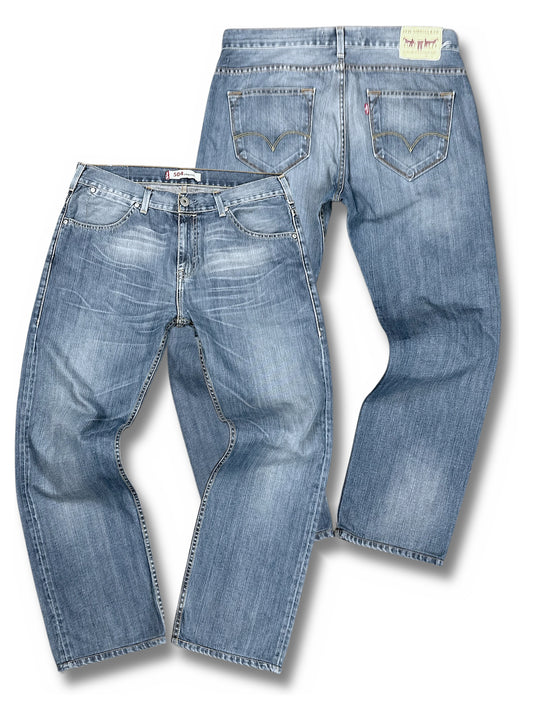 Vintage Levi’s Straight Leg Jeans „504 Straight“ (M) – Vorder- und Rückansicht