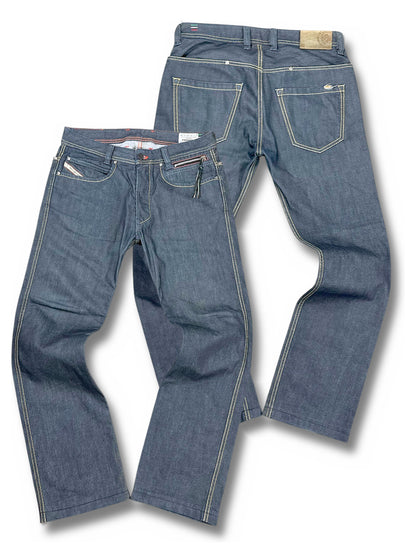 Vintage Diesel Straight Leg Jeans „Paddom“ (M) – Vorder- und Rückansicht