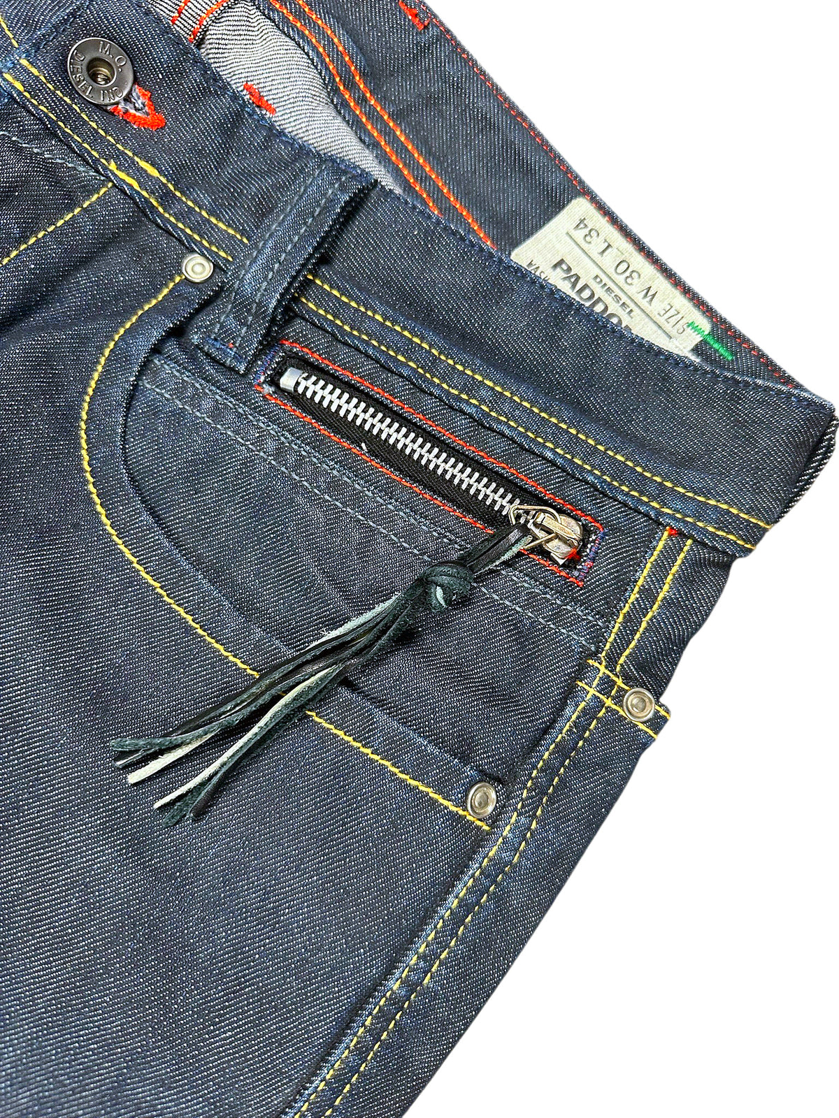 Vintage Diesel Straight Leg Jeans „Paddom“ (M) – Detailaufnahme 3