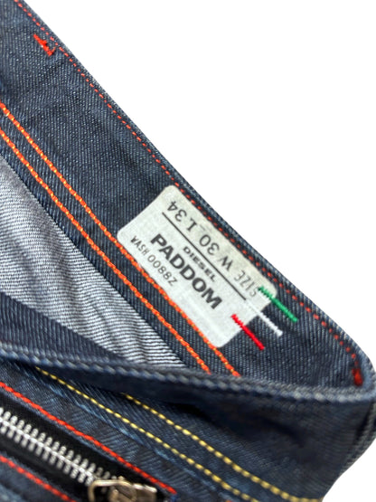 Vintage Diesel Straight Leg Jeans „Paddom“ (M) – Detailaufnahme 4