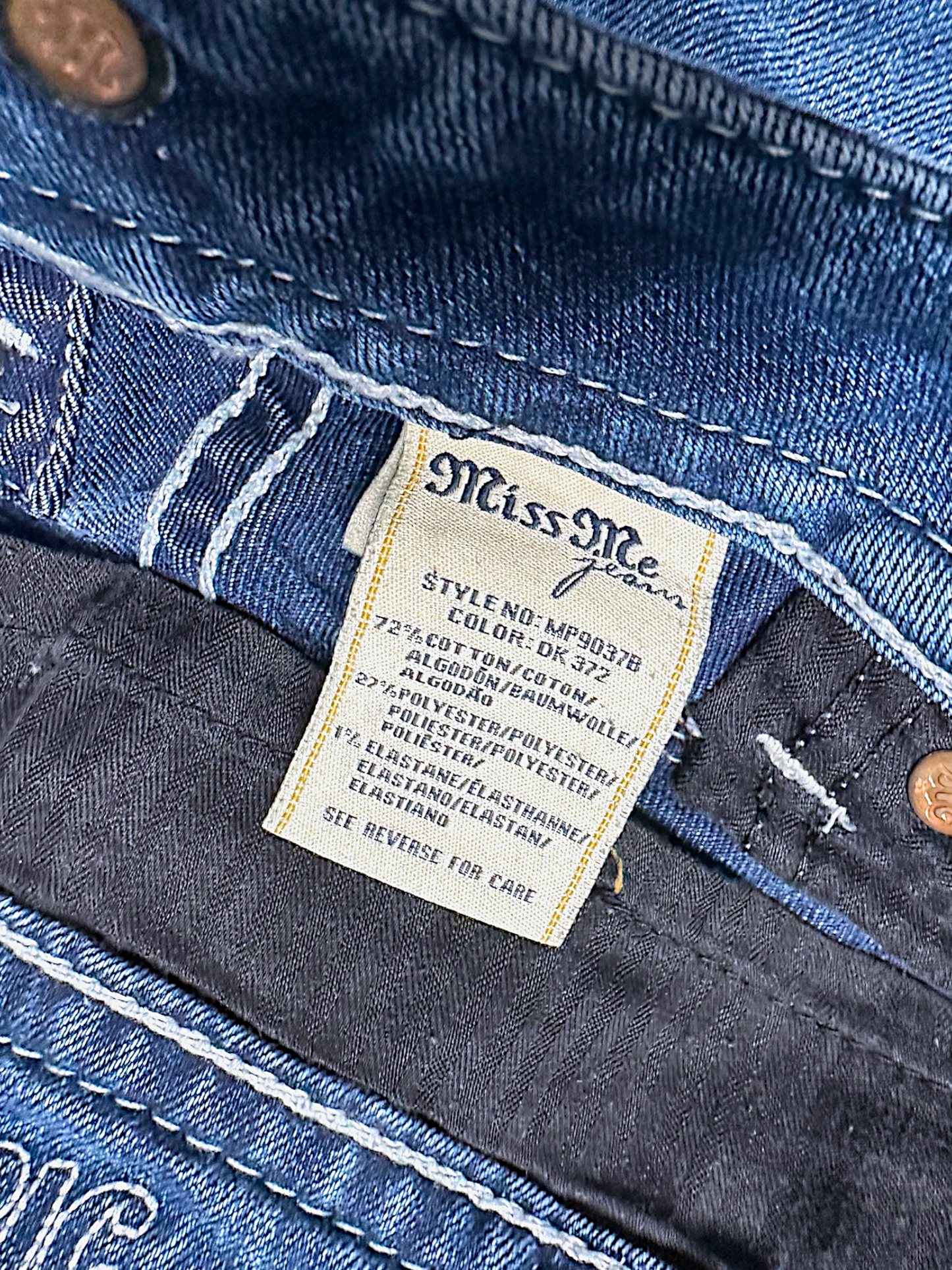 Vintage Miss Me Y2K Low Waist Bootcut / Flared Damenjeans (S)