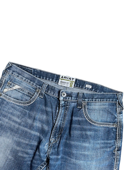 Vintage y2k Ariat Flared Jeans (XL)