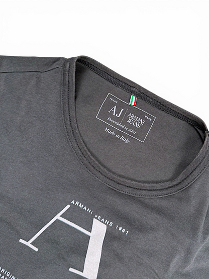 Vintage Armani Slim T-Shirt (M)
