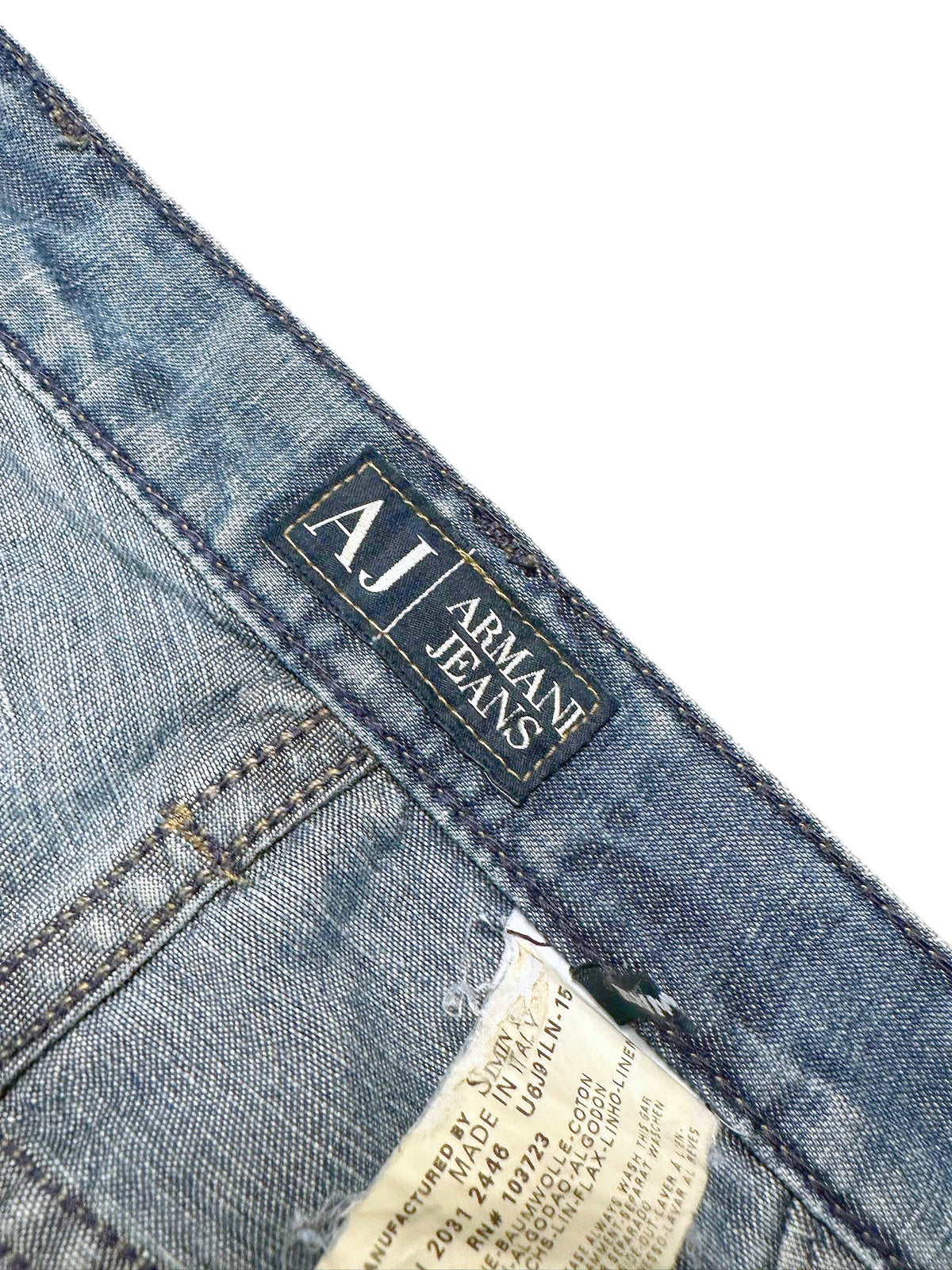 Vintage Armani Jeans Straight Leg Jeans (L) – Detailaufnahme 2