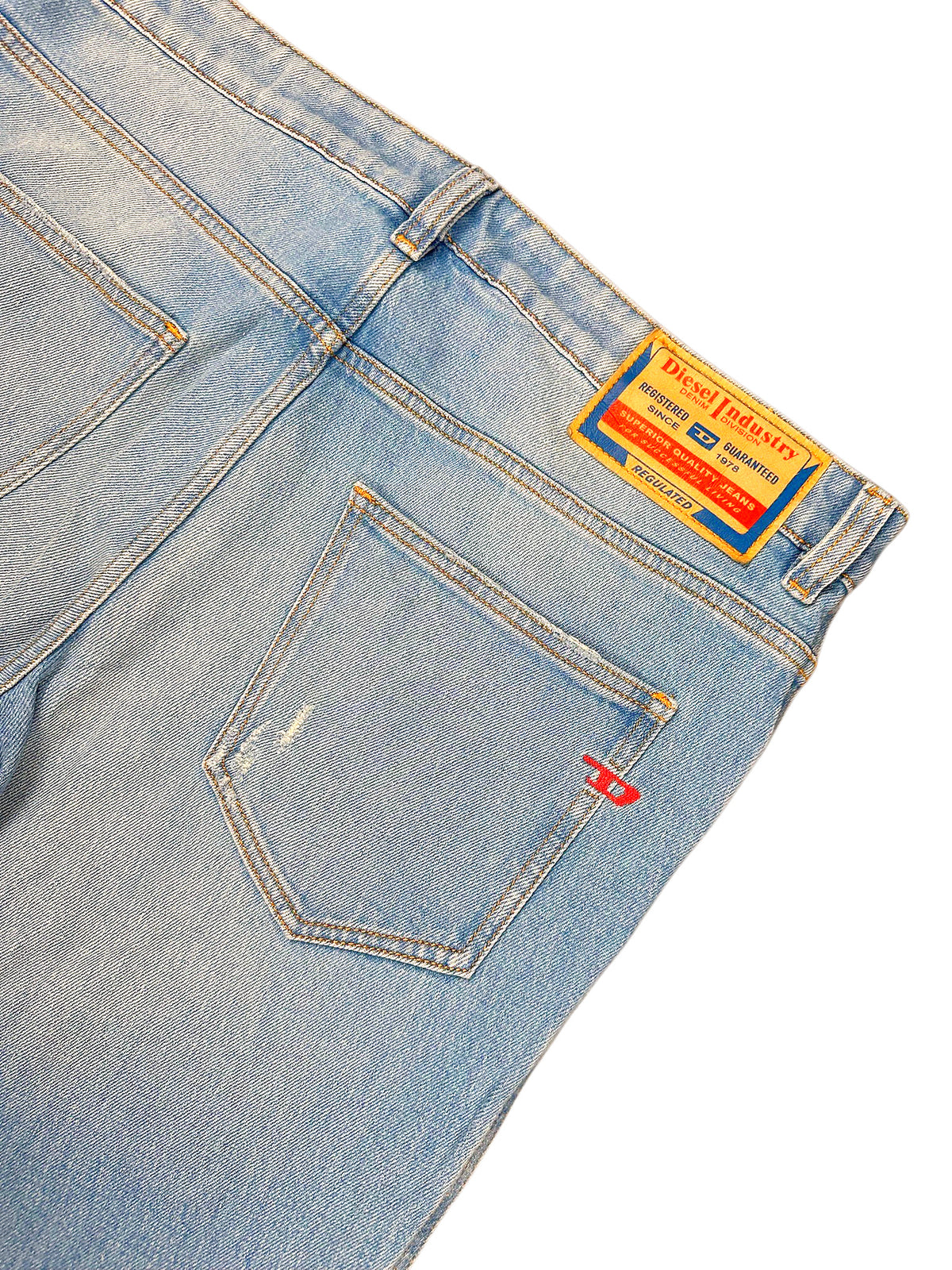 Vintage Diesel Flared Jeans (XL) – Detailaufnahme 4