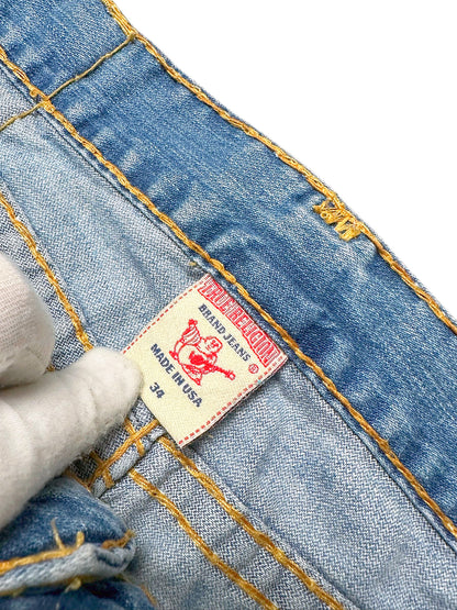 Vintage True Religion Y2K Flared Jeans (S) – Detailaufnahme 2