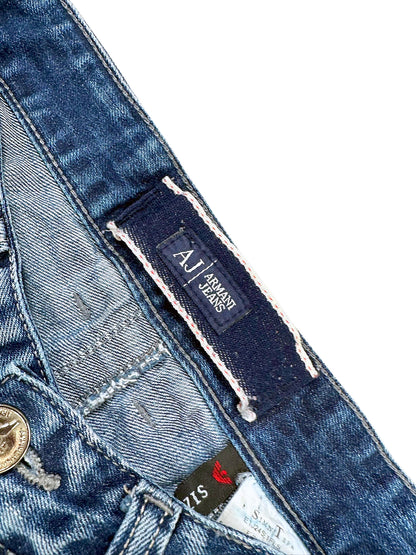 Vintage Armani Y2K Straight Leg Jeans (S) – Detailaufnahme 2