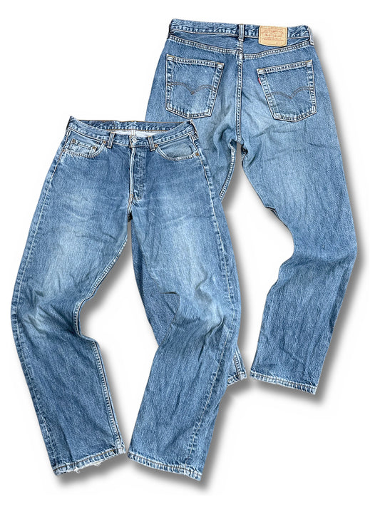 Vintage Levi’s Flared Jeans „517 Bootcut“ (M) – Vorder- und Rückansicht