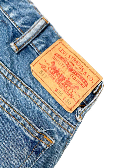 Vintage Levi’s Flared Jeans „517 Bootcut“ (M) – Detailaufnahme 3
