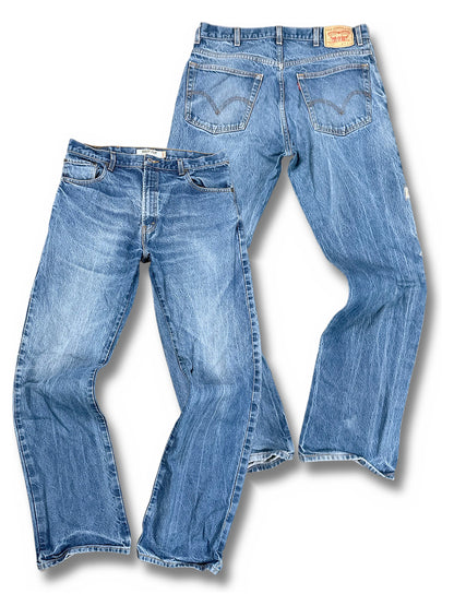 Vintage Levi’s Flared Jeans „517 Bootcut“ (XL) – Vorder- und Rückansicht