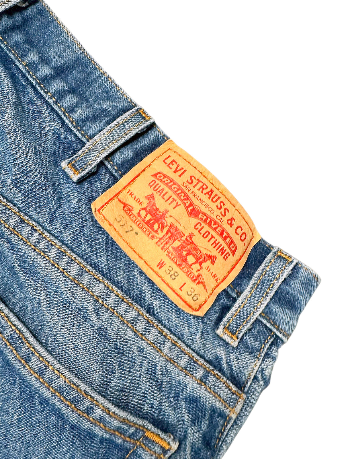 Vintage Levi’s Flared Jeans „517 Bootcut“ (XL) – Detailaufnahme 4