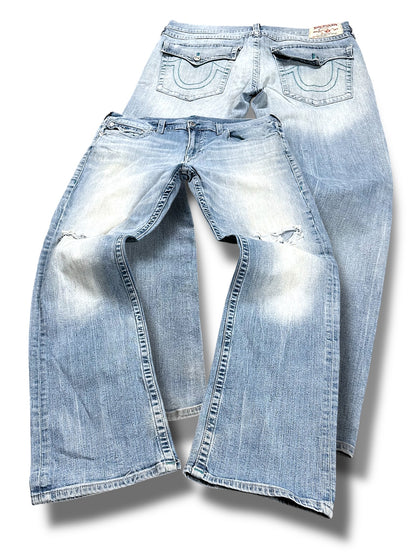 Vintage True Religion Straight Leg Jeans (XL)