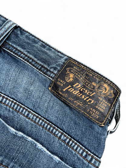 Vintage Diesel straight leg Jeans (M)