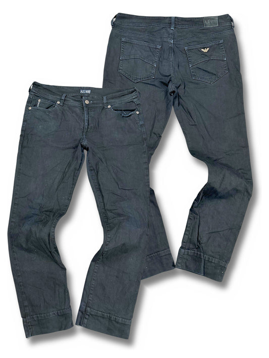 Vintage Armani Straight Leg Jeans (M) – Vorder- und Rückansicht