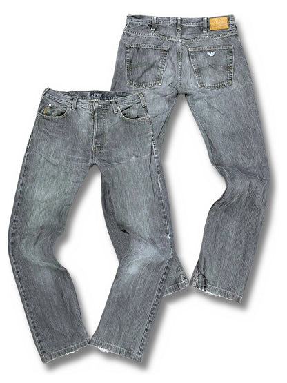 Vintage Armani Straight Leg Jeans (M) – Vorder- und Rückansicht