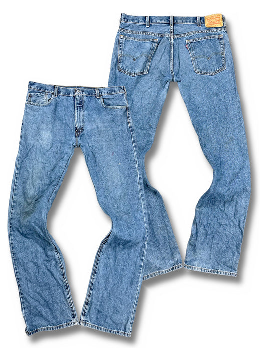 Vintage Levi’s Flared Jeans „517 Bootcut“ (XL) – Vorder- und Rückansicht