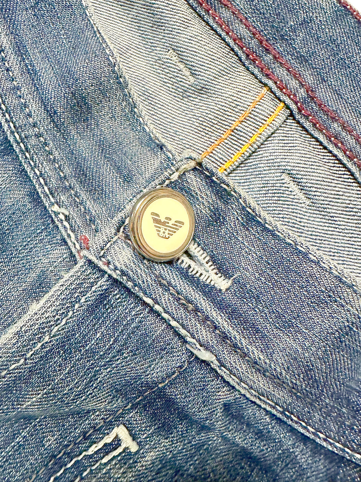 Vintage Armani Y2K Flared Jeans (L) – Detailaufnahme 2
