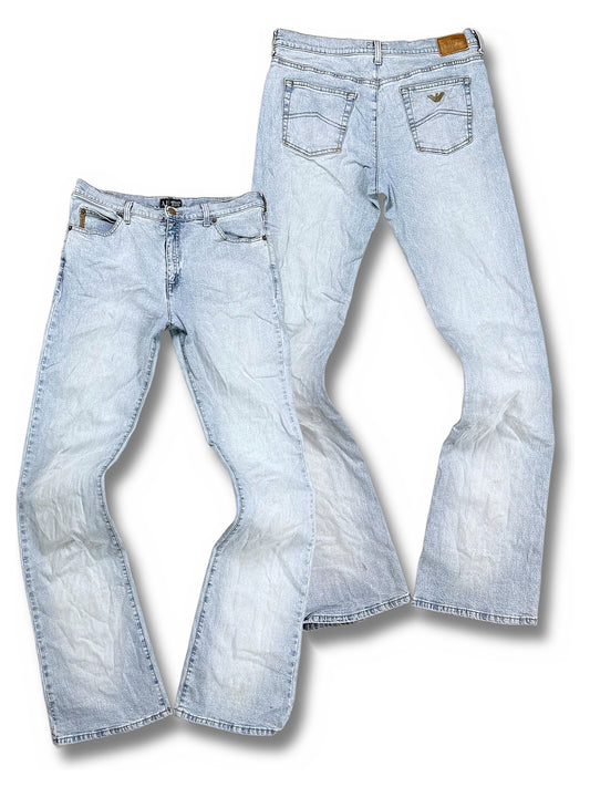 Vintage Armani Y2K Bootcut / Flared Damenjeans (XL) – Vorder- und Rückansicht