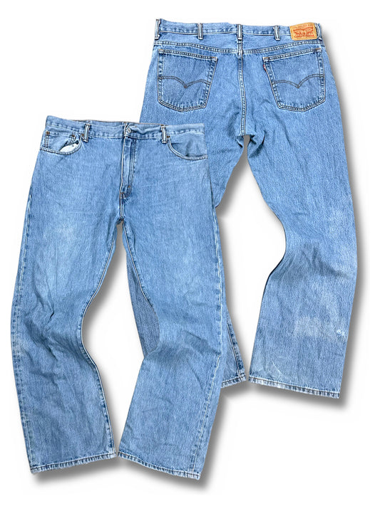 Vintage Levi’s Flared Jeans „517 Bootcut“ (XL) – Vorder- und Rückansicht