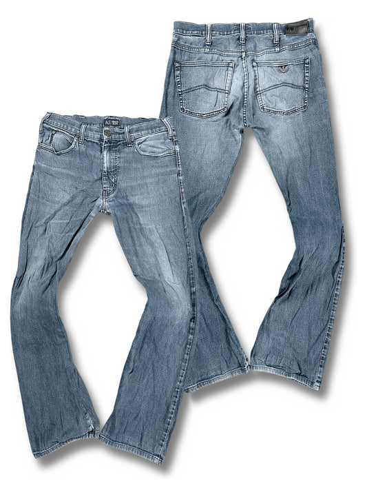 Vintage Armani Y2K Straight Leg Jeans (S) – Vorder- und Rückansicht