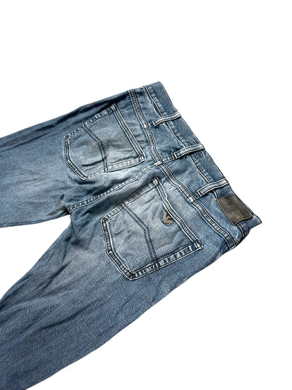 Vintage Armani Y2K Straight Leg Jeans (S) – Detailaufnahme 3