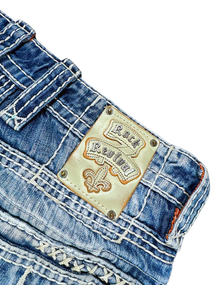 Vintage Rock Revival Y2K Flared Jeans Lederpatch am Bund