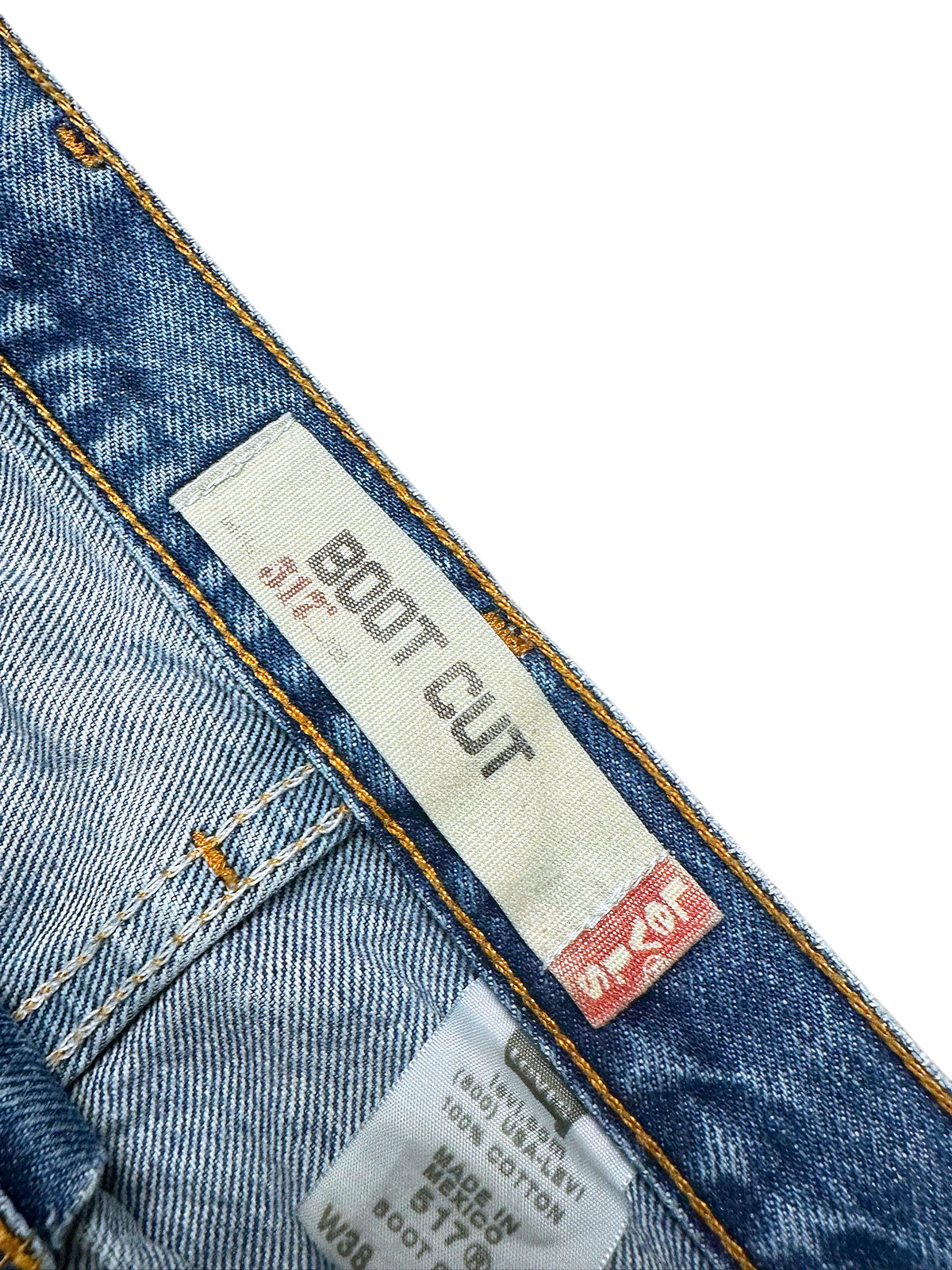 Vintage Levi’s Flared Jeans „517 Bootcut“ (M) – Detailaufnahme 1