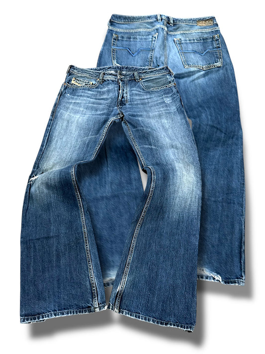 Vintage Diesel Y2K Flared Jeans (M)