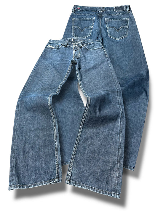 Vintage Diesel Straight Leg Jeans (L)