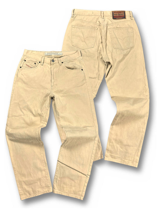 Vintage Diesel Baggy Jeans Vorder- und Rückansicht