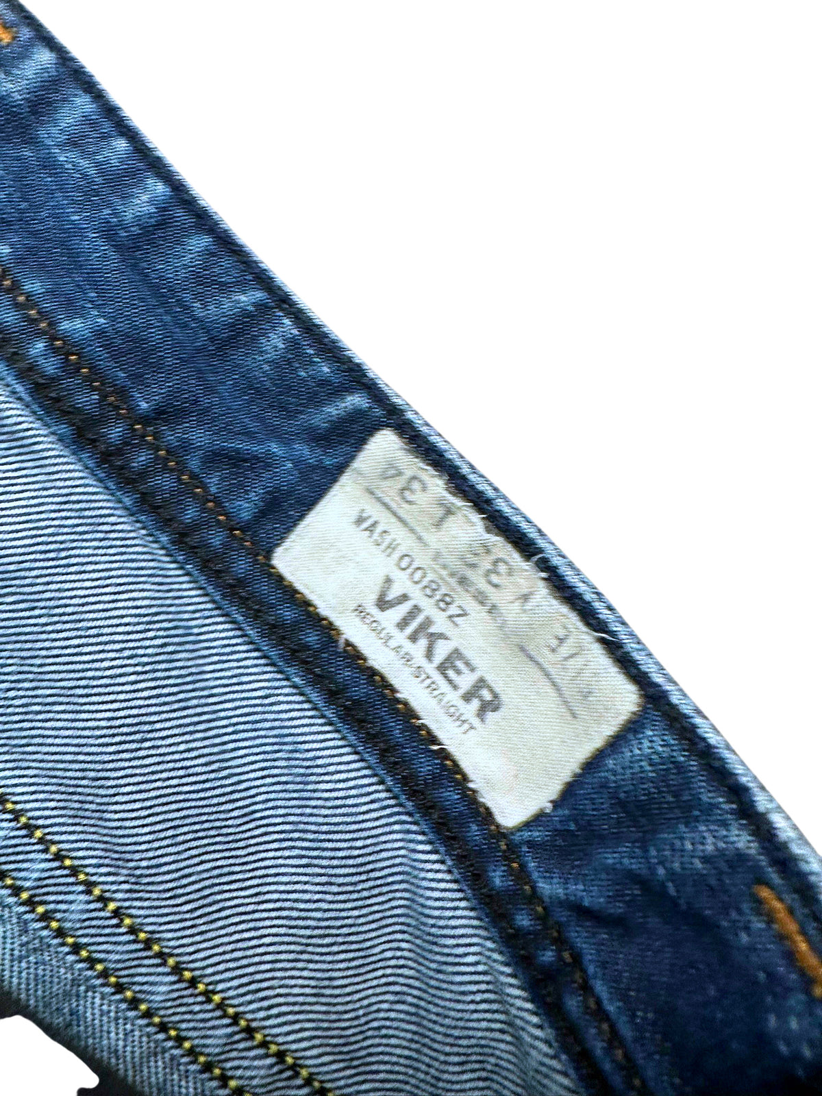 Vintage Diesel Straight Leg Jeans (M) – Detailaufnahme 3