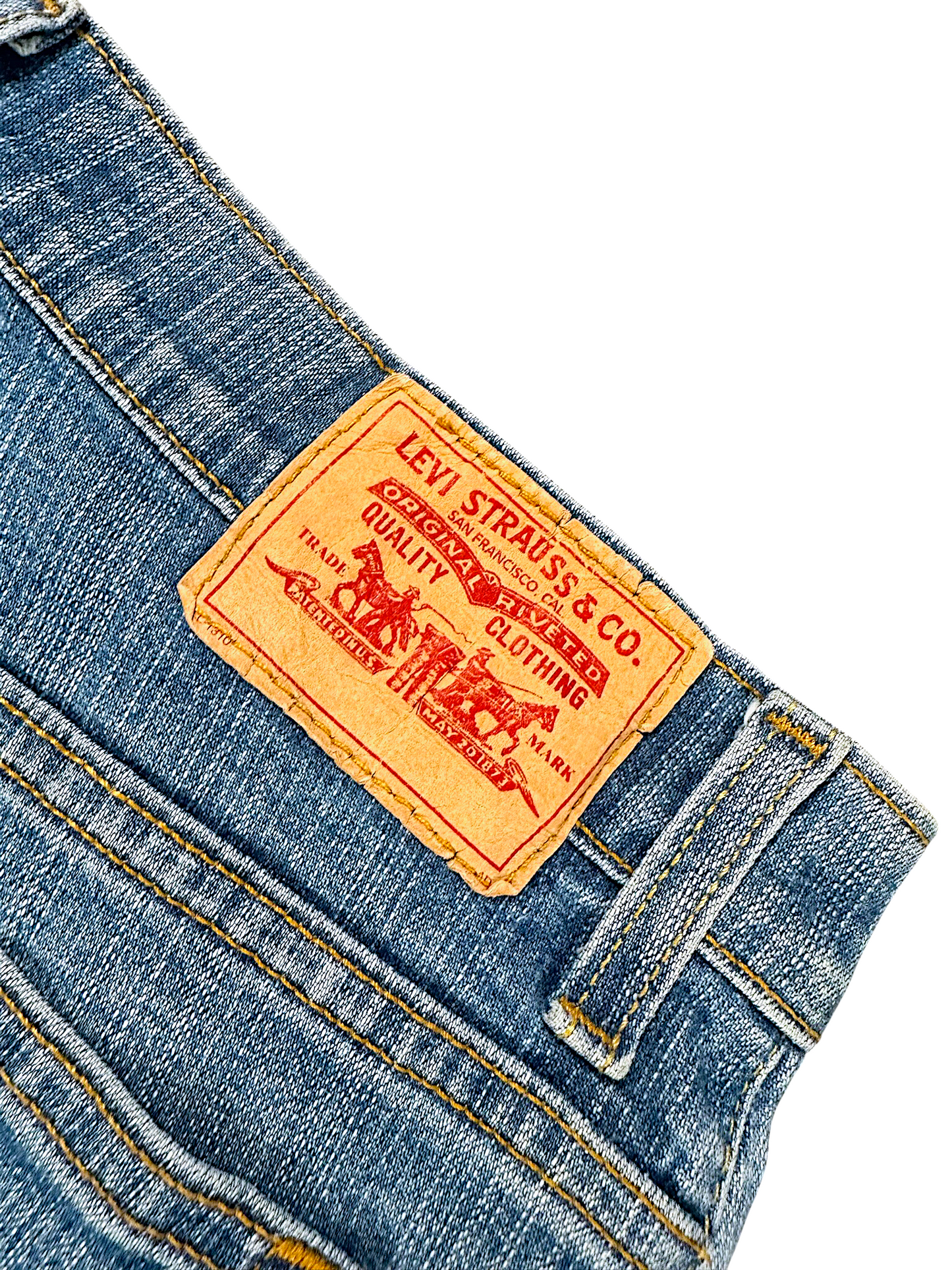 Vintage Levi’s Bootcut / Flared Damenjeans „RELAXED BOOTCUT 550“ (S)