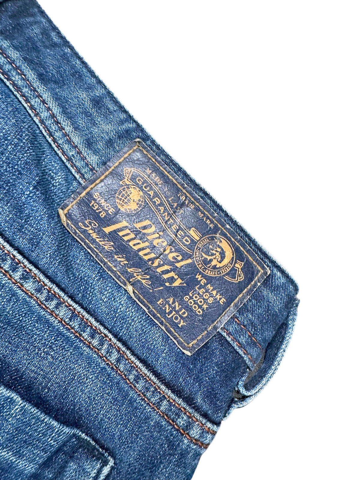Vintage Diesel Flared Jeans (L) – Detailaufnahme 4
