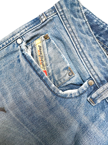 Vintage Diesel Y2K Straight Leg Jeans „Larkee“ (M)