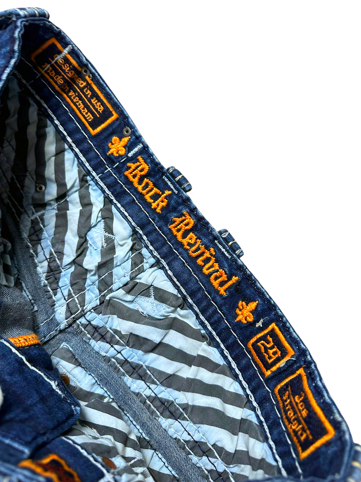 Vintage Rock Revival Y2K Straight Leg Damenjeans (M) – Detailaufnahme 2