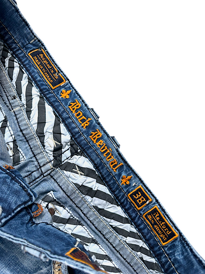 Vintage Rock Revival Y2K Straight Leg Jeans (S)