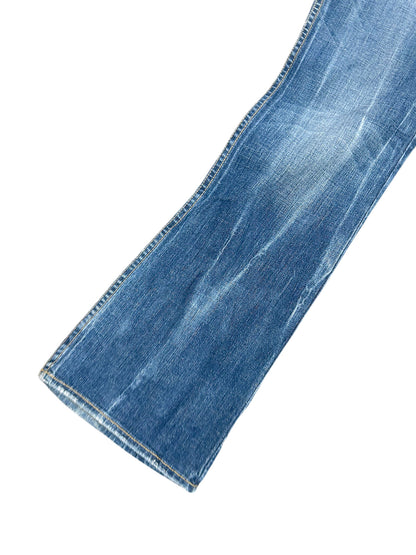 Vintage Armani Y2K Flared Jeans (M) – Detailaufnahme 3