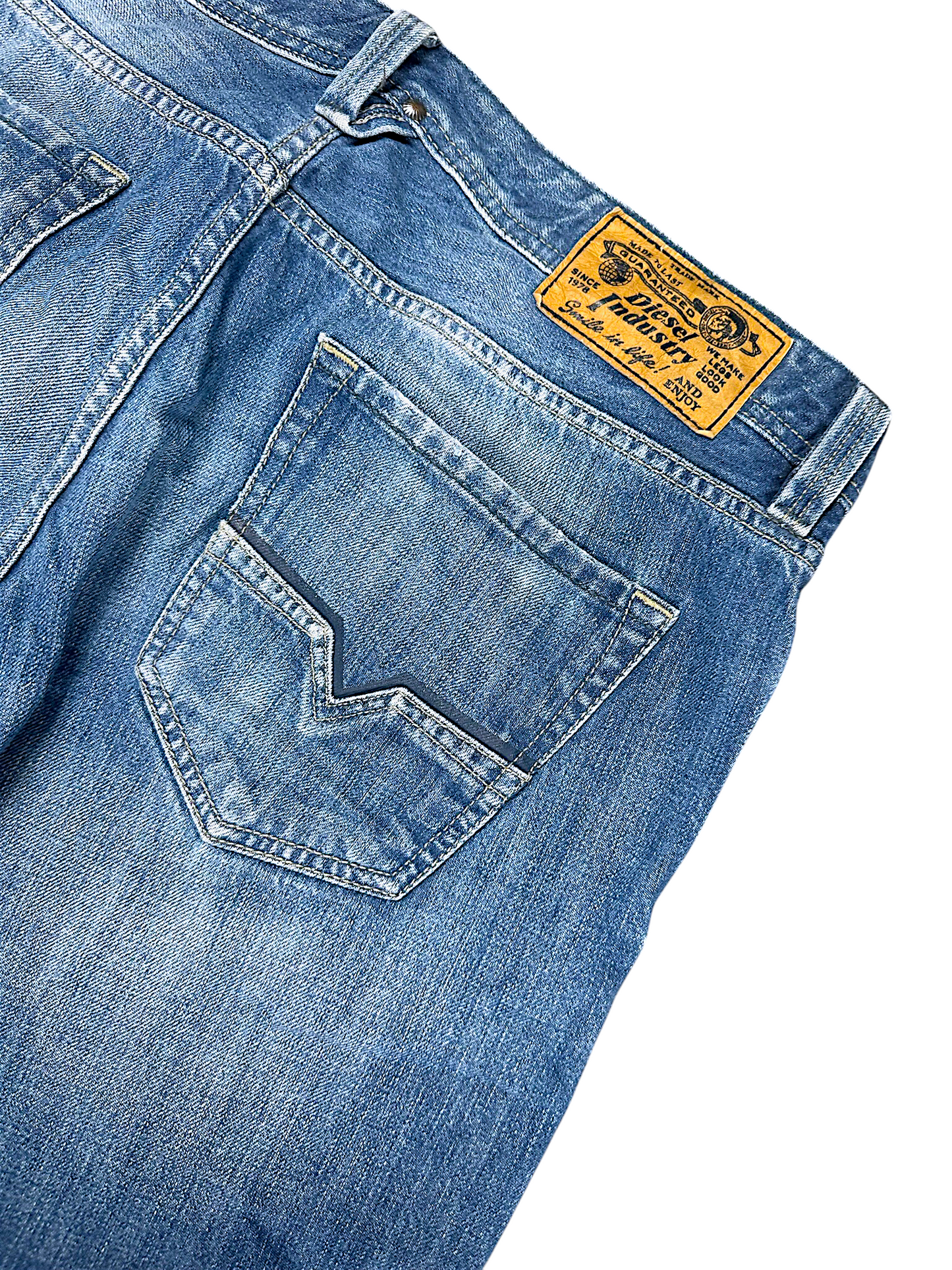 Vintage Diesel Y2K Straight Leg Jeans „LARKEE“ (L)