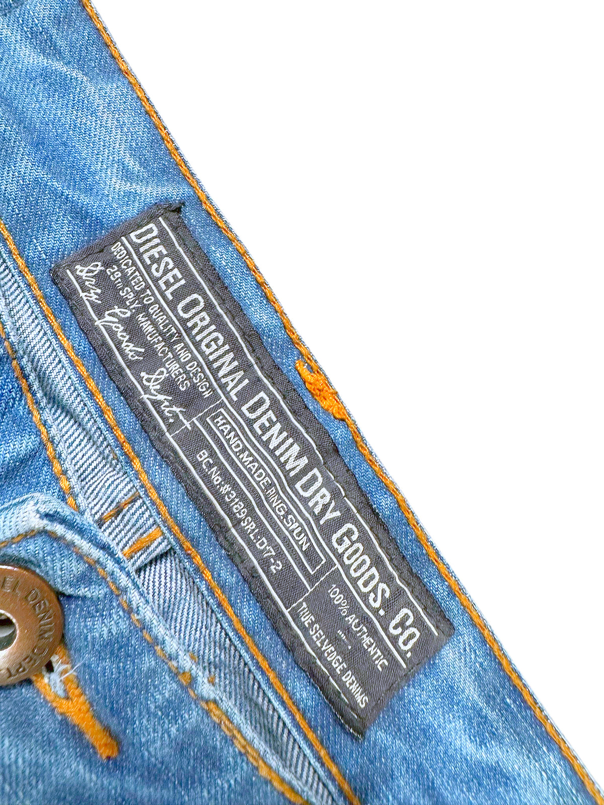 Vintage Diesel Flared Jeans (M) – Detailaufnahme 2