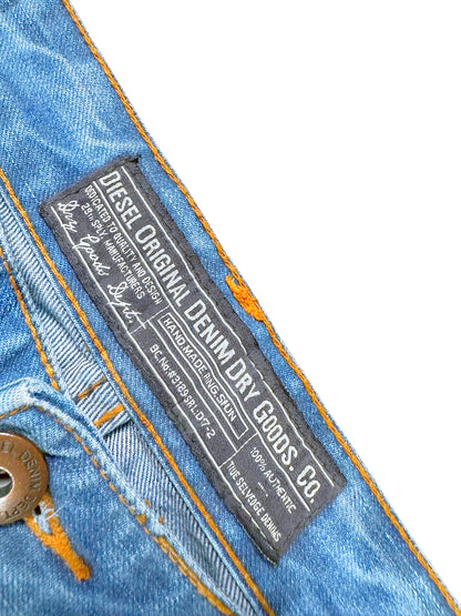 Vintage Diesel Flared Jeans (M) – Detailaufnahme 2